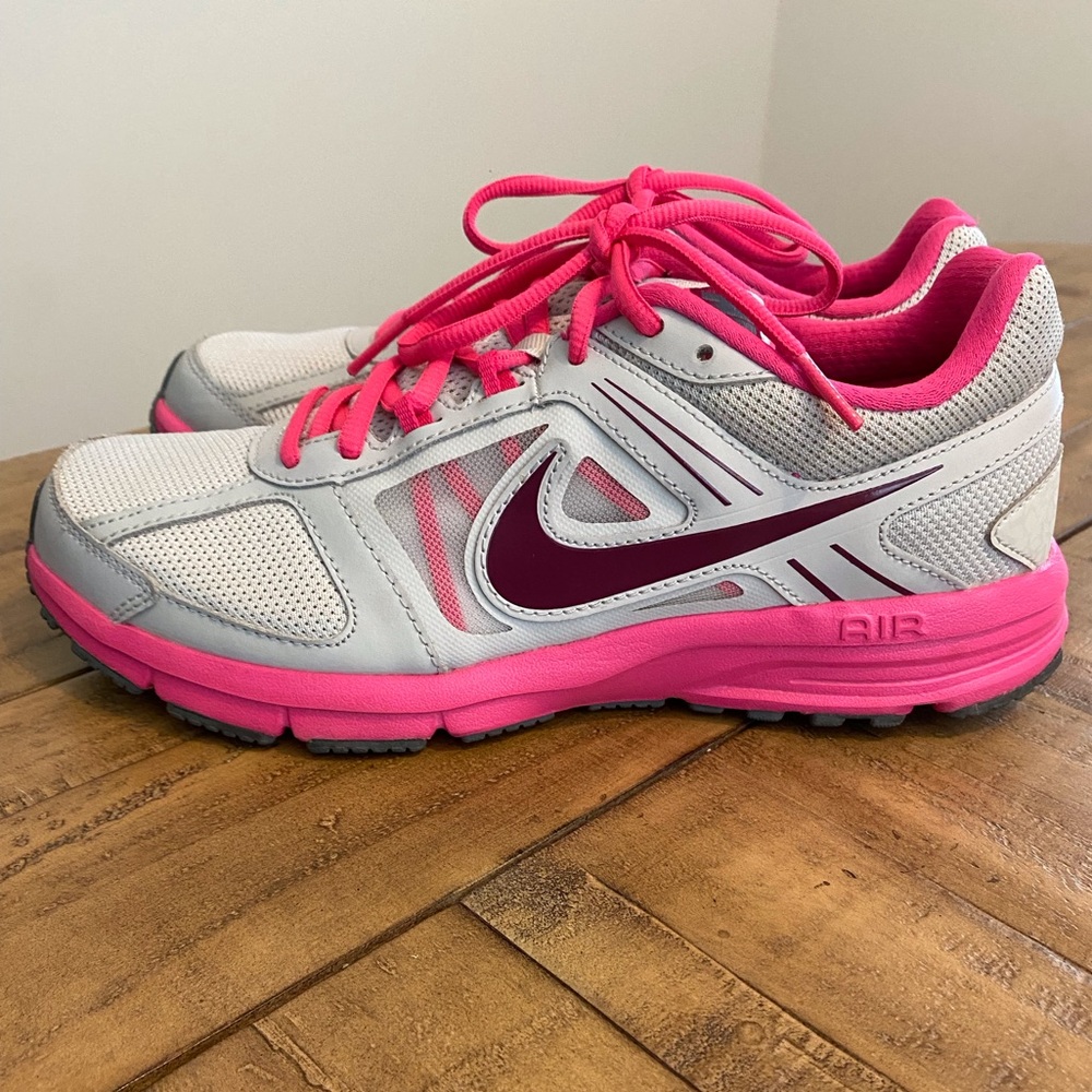 Nike Air Relentless 3 running training shoes women’s 8.5